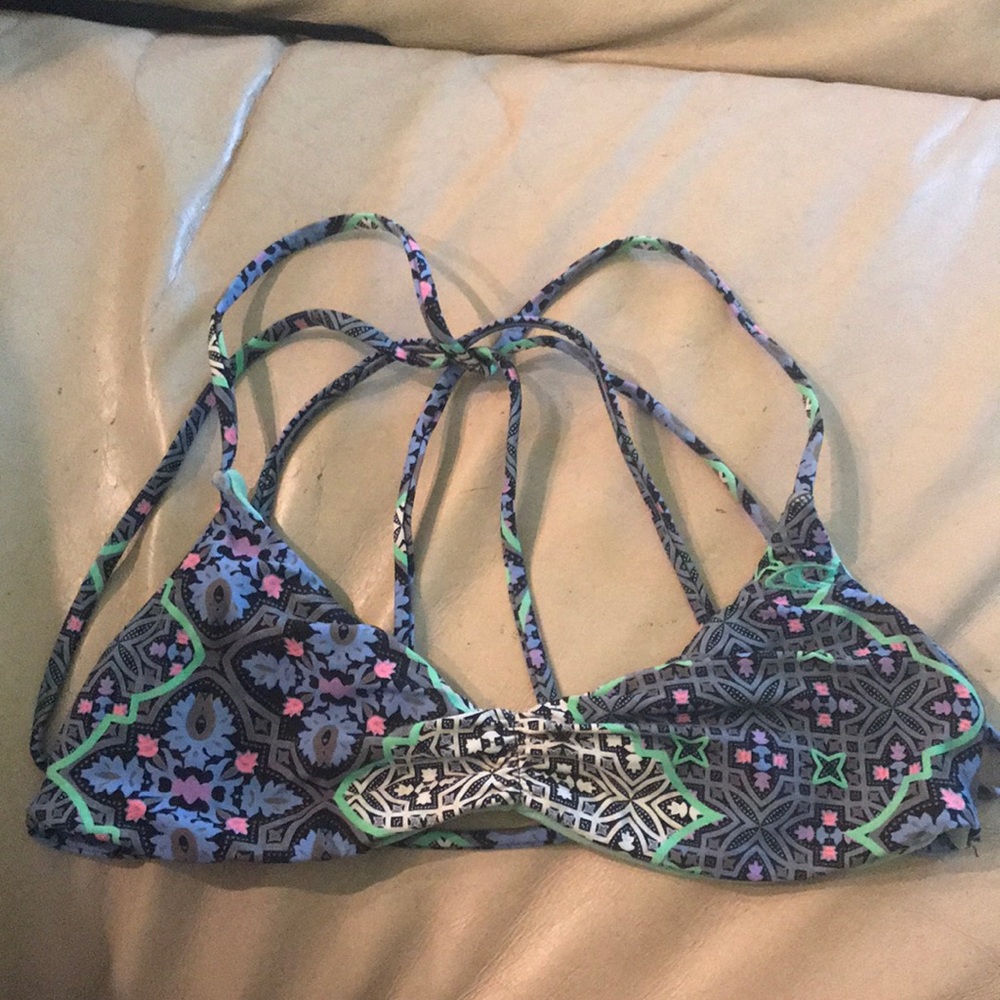 Bikini top